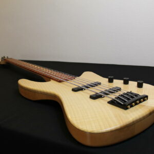 Guitare-Basse-V5-BFG-66